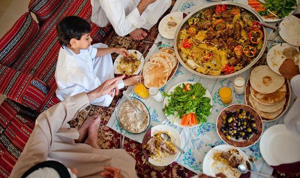 8 أشياء ابتعد عنها بعد الإفطار مباشرة في رمضان