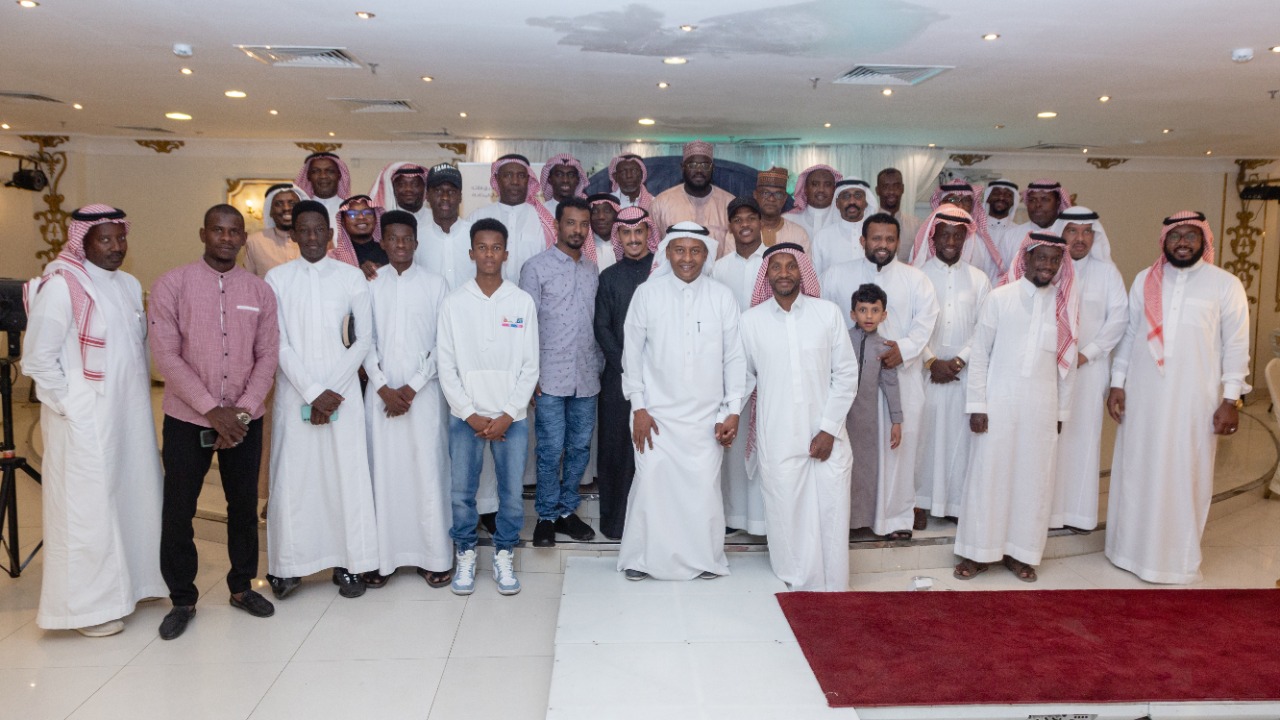 الإعلاميين والرياضيون في مائدة افطار المحامى عبدالله صديق فلاته