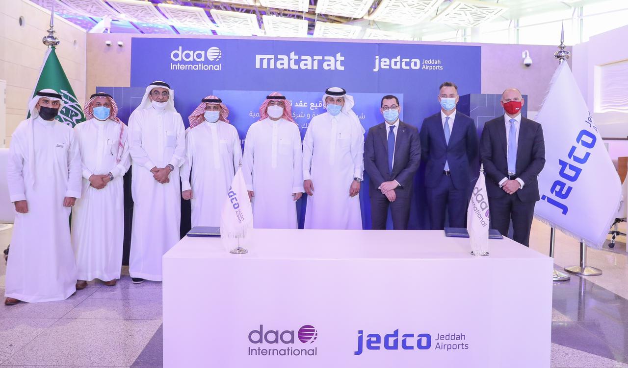 برعاية معالي الجاسر.. مطارات جدة " توقع عقداً مع شركة "دبلن" العالمية لتصبح شريكًا استراتيجيًا