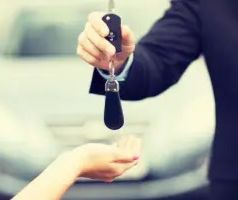 زوجتي وسيارتي