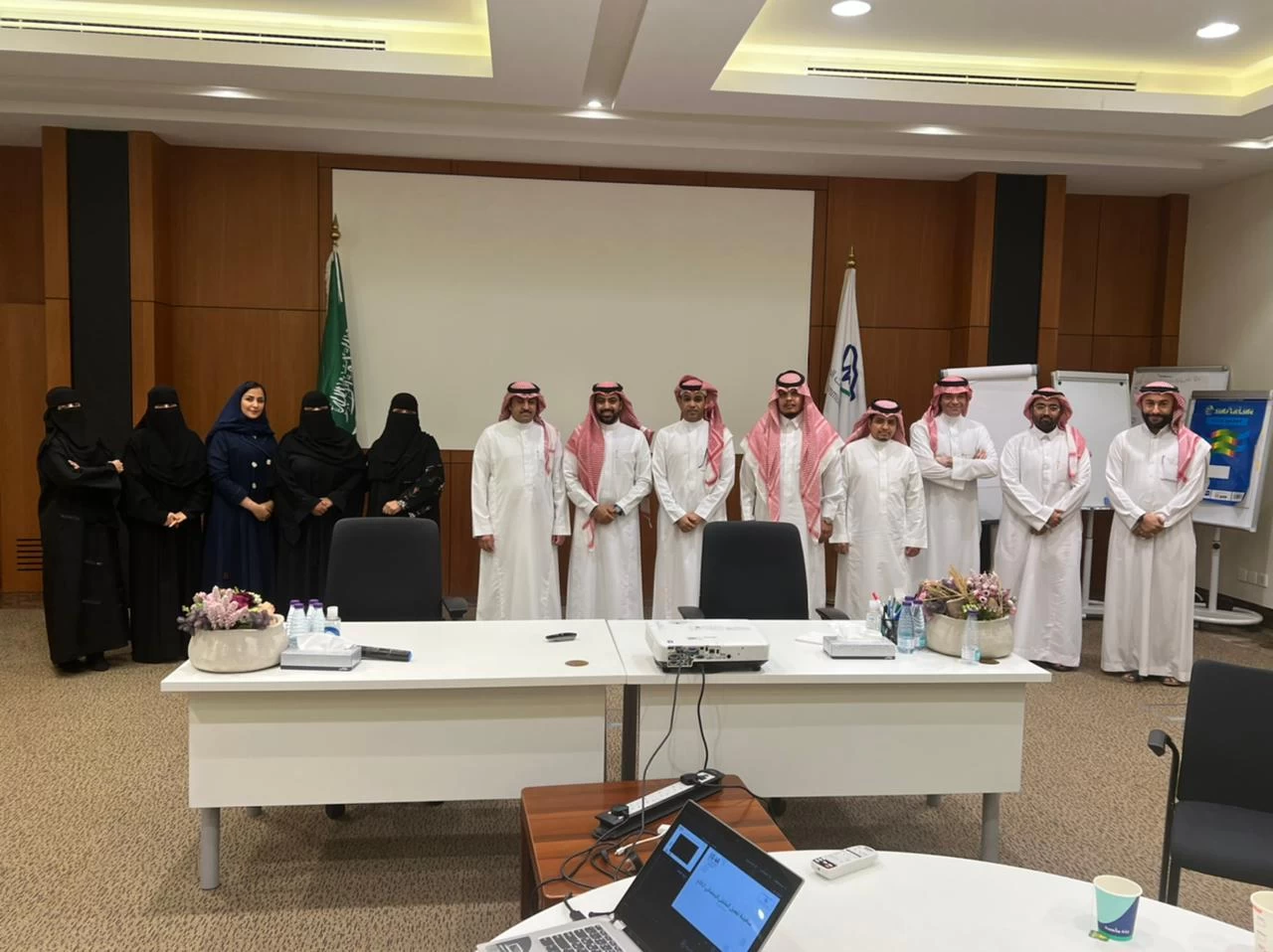 جمعية الإدارة الصحية فرع الرياض تعقد إجتماعها للخطة التشغيلية 