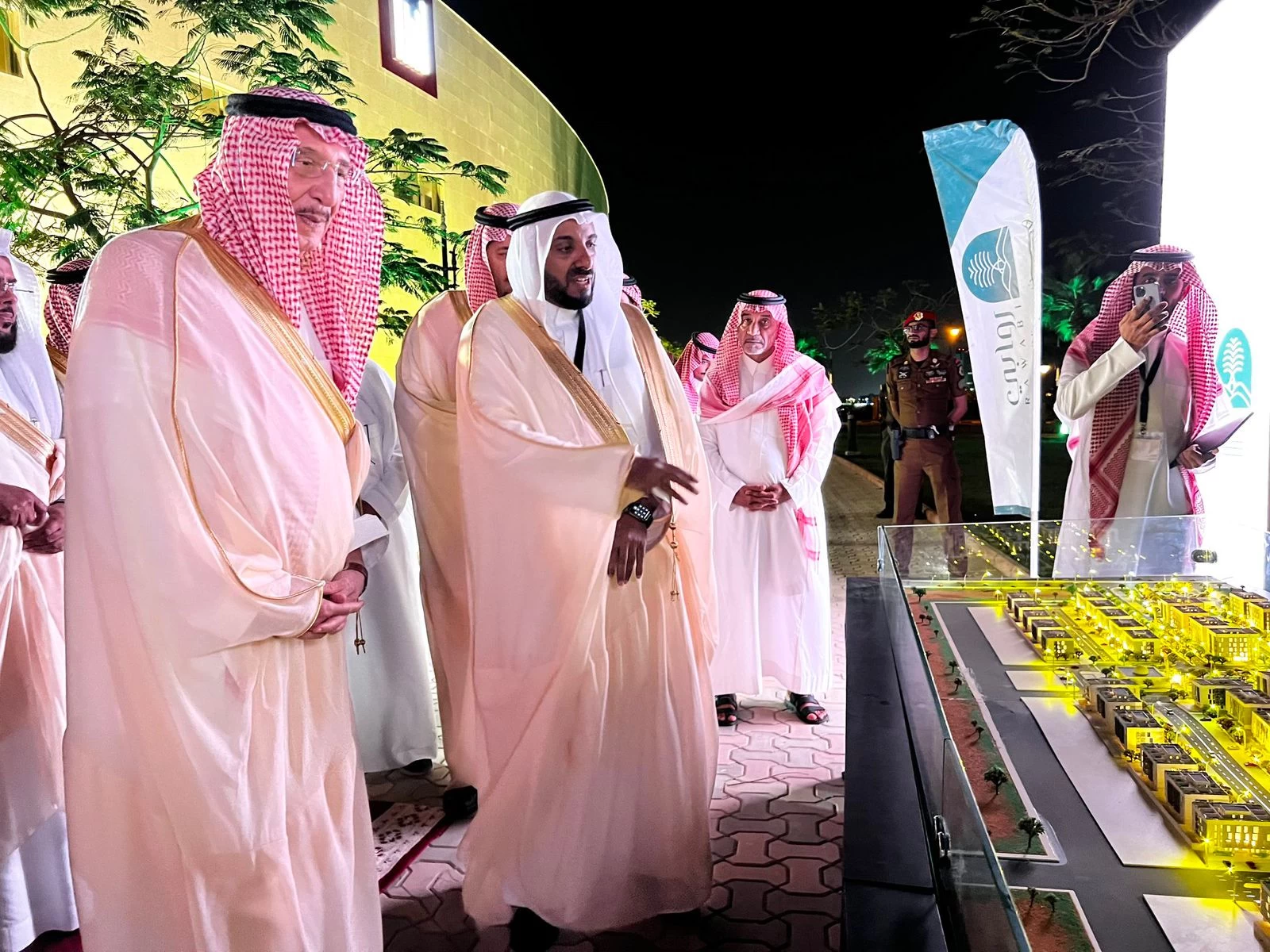 أمير جازان يطلق مشروع روابي السكني بعدد ٢٦٠ وحدة سكنية 