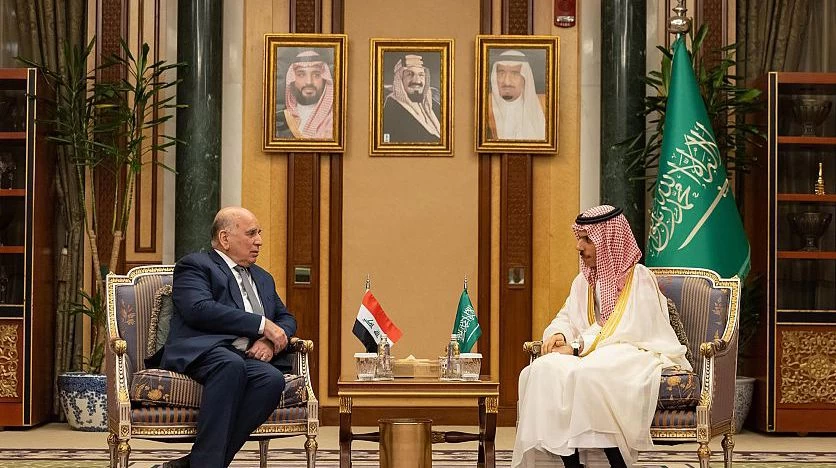 سمو وزير الخارجية يلتقي نائب رئيس مجلس الوزراء لشؤون العلاقات الدولية ووزير خارجية جمهورية العراق