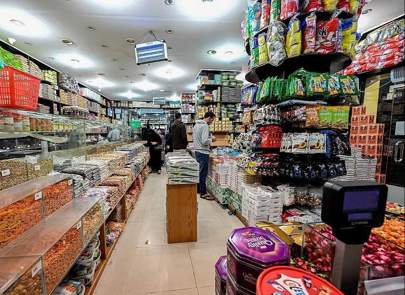 أسواق الحلويات بالباحة .. حراك وانتعاش مع قرب عيد الفطر المبارك