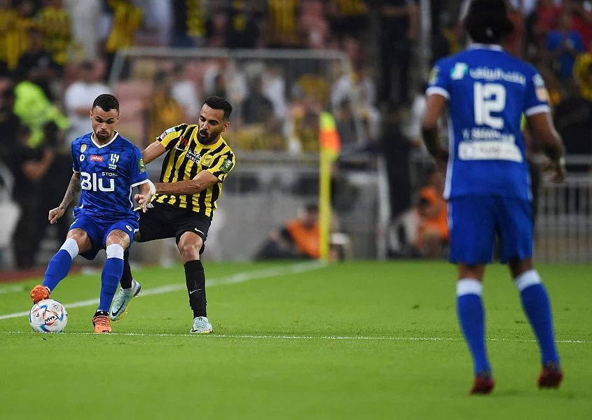 الهلال يضرب موعداً في نهائي أغلى الكؤوس بفوزه على الاتحاد في نصف نهائي البطولة