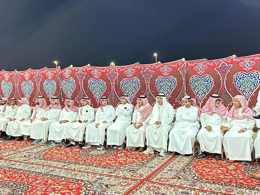 أمراء ووزراء ومسؤولون يعزون أسرة الفقيد المستشار أحمد الحمدان