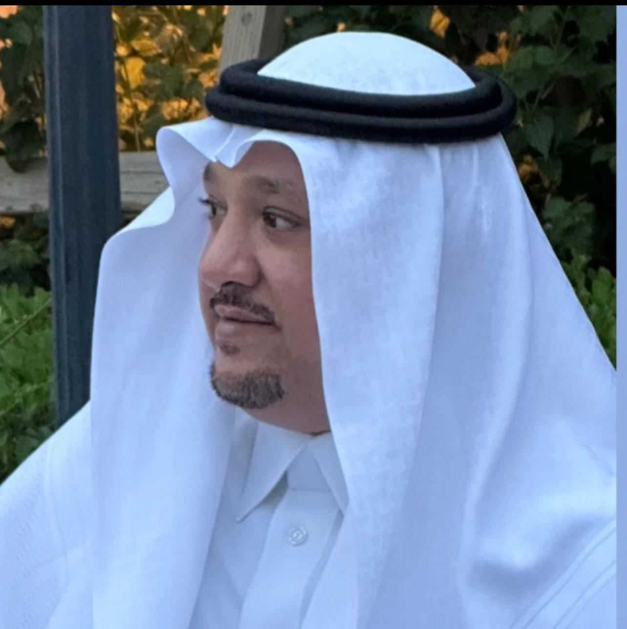 رب بأخ لك لم تلده امك