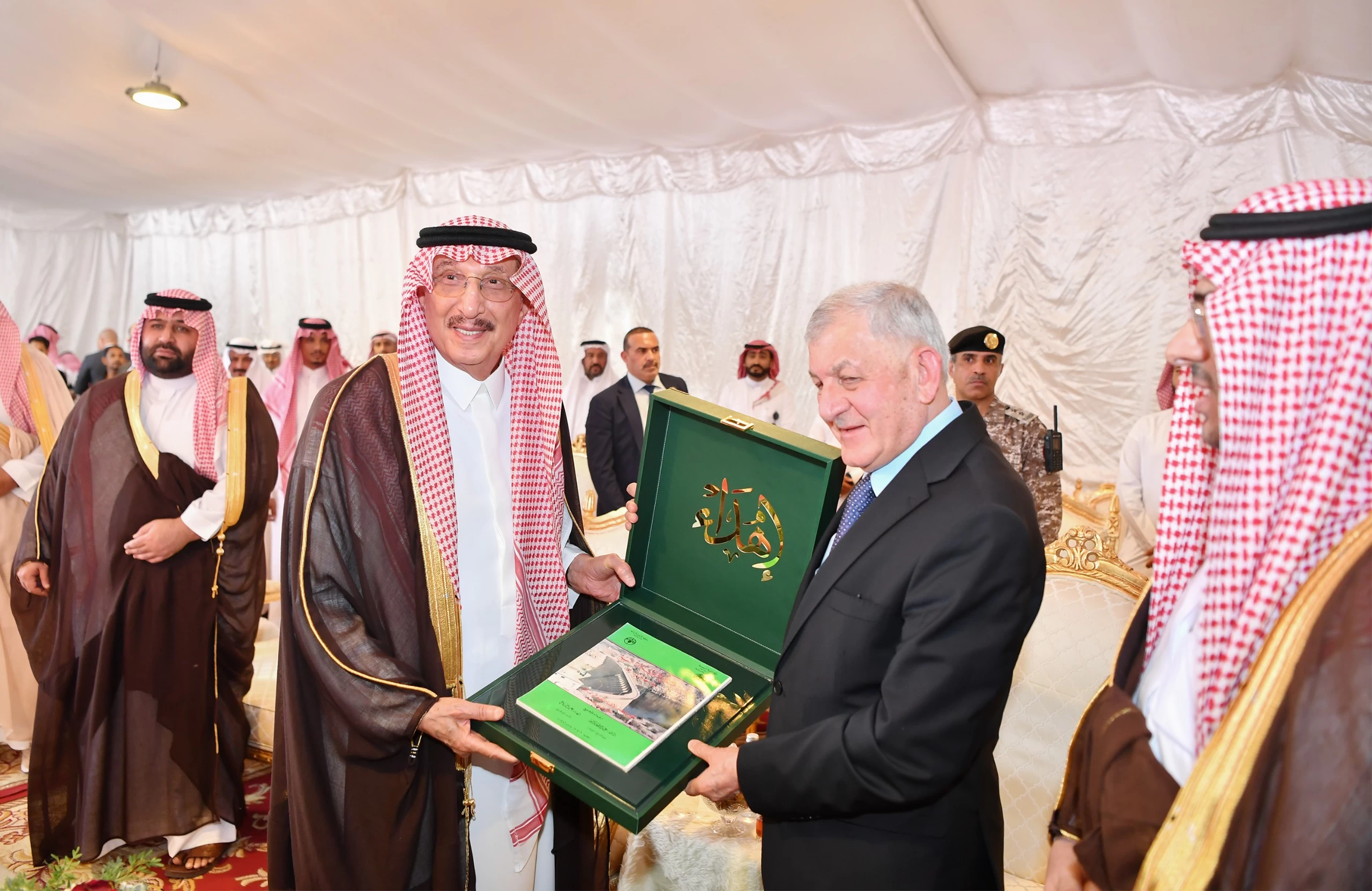 رئيس جمهورية العراق يزور مشروع سد وادي جازان..