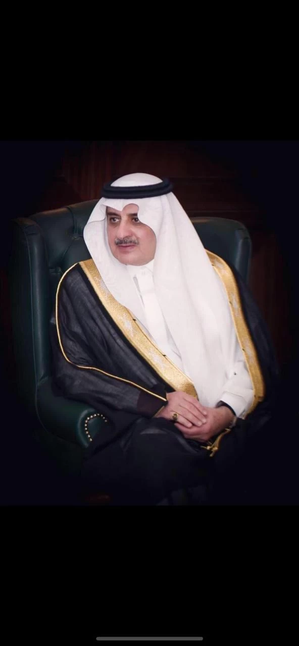 أمير تبوك يعرب عن تعازيه وأهالي المنطقة في وفاة الأمير ممدوح بن عبدالعزيز رحمه الله 