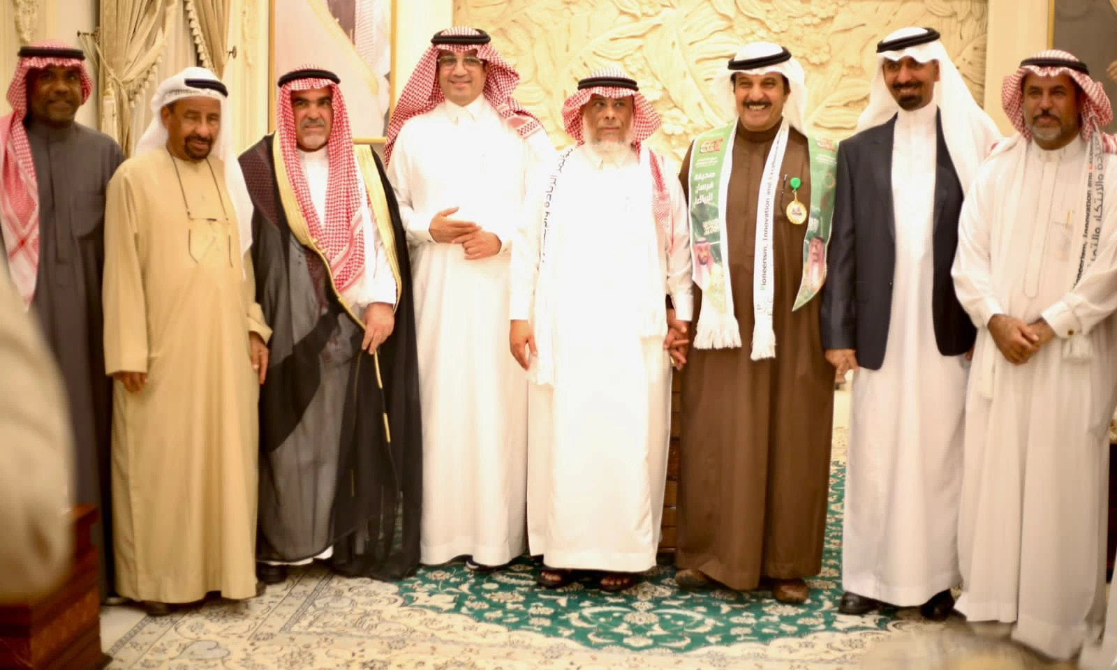 المؤتمر العالمي للريادة والابتكار والتميز يكرم الشيخ أحمد والنهدي والمطرود