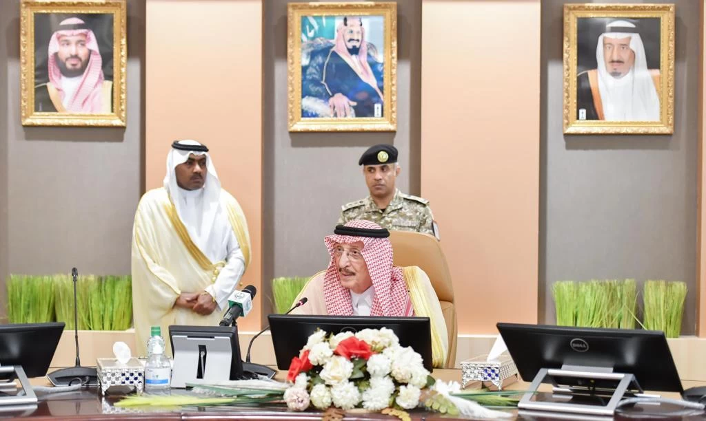 سمو أمير منطقة جازان يستقبل وزير الاتصالات وتقنية المعلومات.
