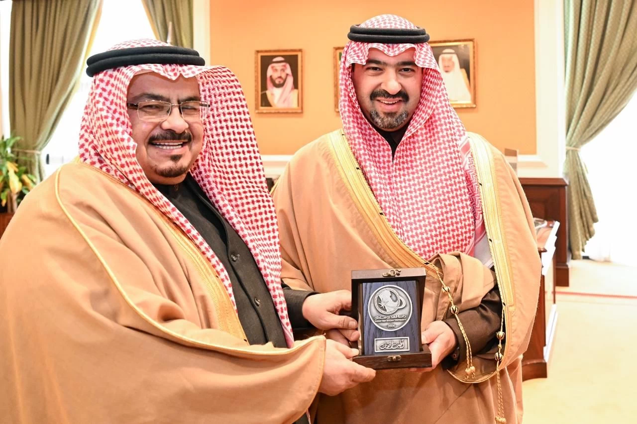 نائب أمير منطقة تبوك يستقبل رئيس جامعة فهد بن سلطان 