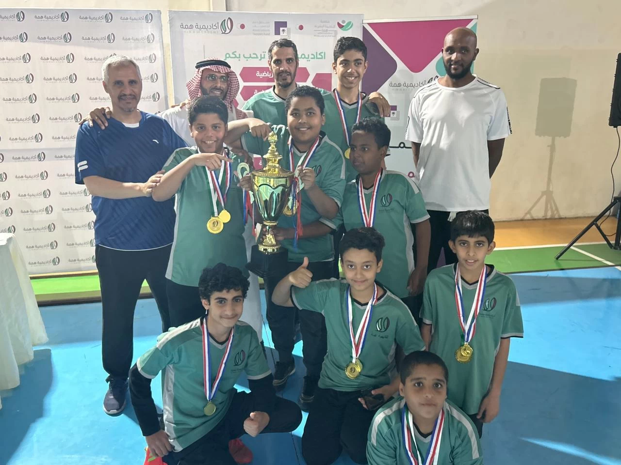 جمعية التنمية البشرية تختتم برنامجي "أكاديمية همة وبوصلة خريج"