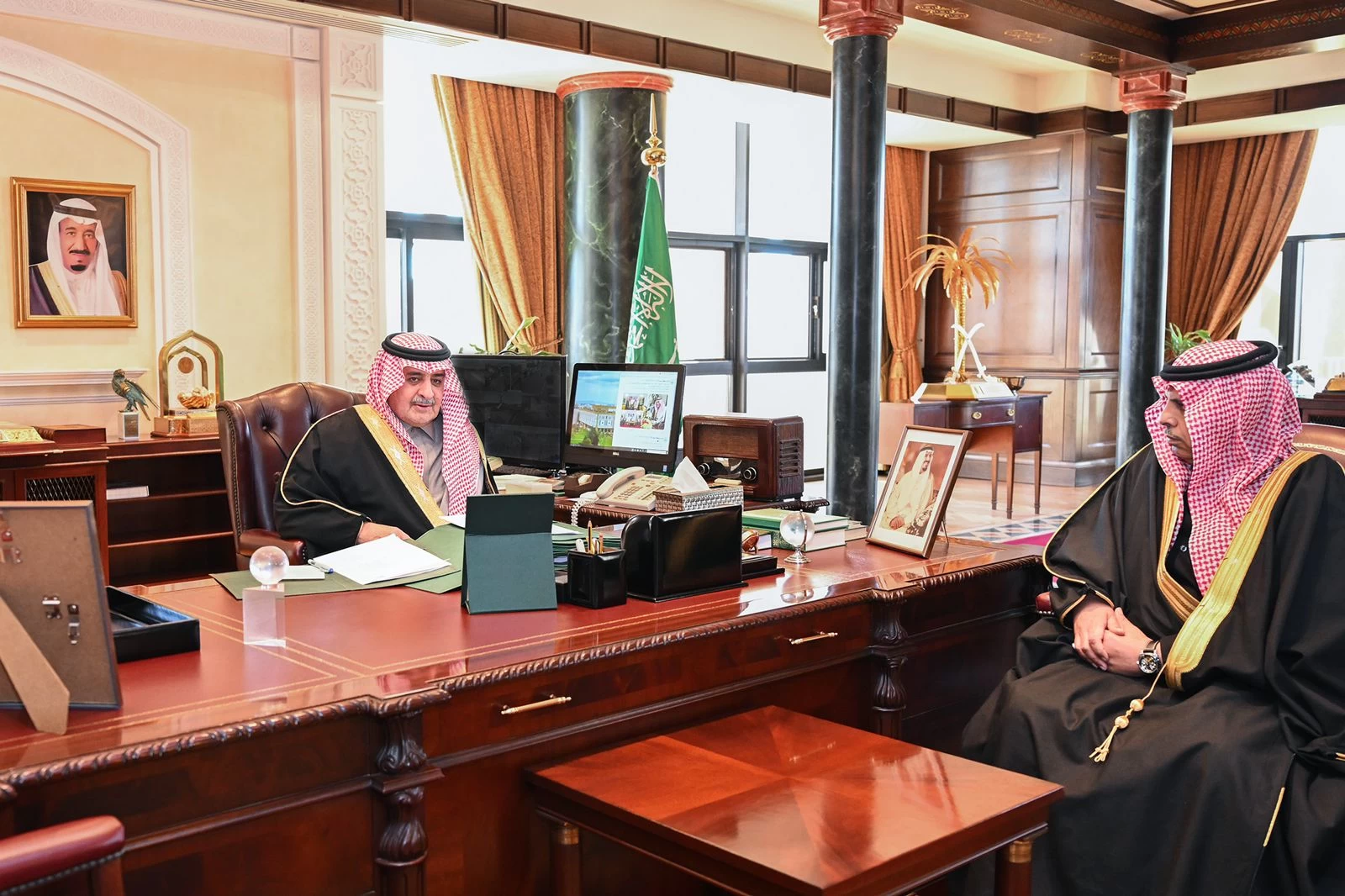 أمير منطقة تبوك يستقبل مدير وكالة الأنباء السعودية بالمنطقة 