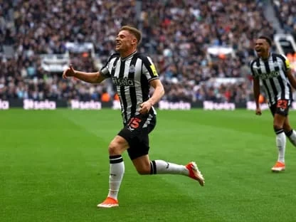 نيوكاسل يقلب الطاولة على وست هام ويتقدم للمركز الثامن