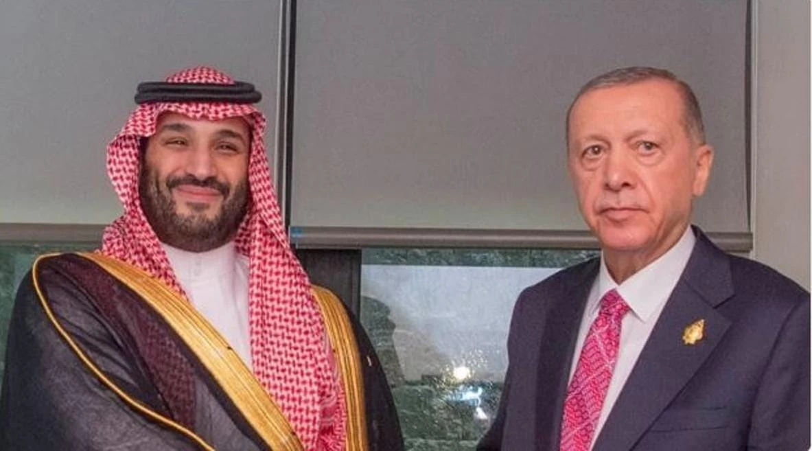 ولي العهد يتلقى اتصالاً هاتفياً من الرئيس التركي للتهنئة بقرب عيد الفطر المبارك