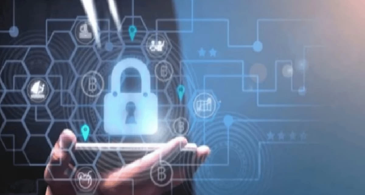 مخترعة سعودية توضح مزايا اختراعها للحماية من الهجمات السيبرانية