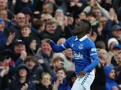 إيفرتون يضمن بقاءه في الدوري الإنجليزي بعد الفوز على برينتفورد