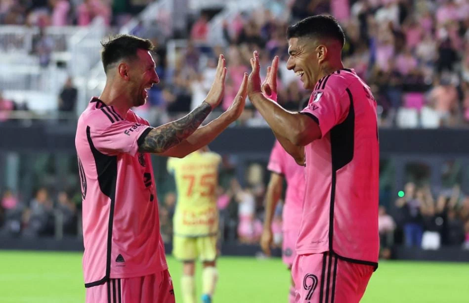 سواريز وميسي يعيدان ثنائية برشلونة في إنتر ميامي