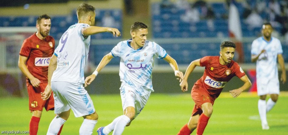 ديربي عسير .. أبها للهروب من خطر الهبوط وضمك لإيقاف مسلسل الخسائر 