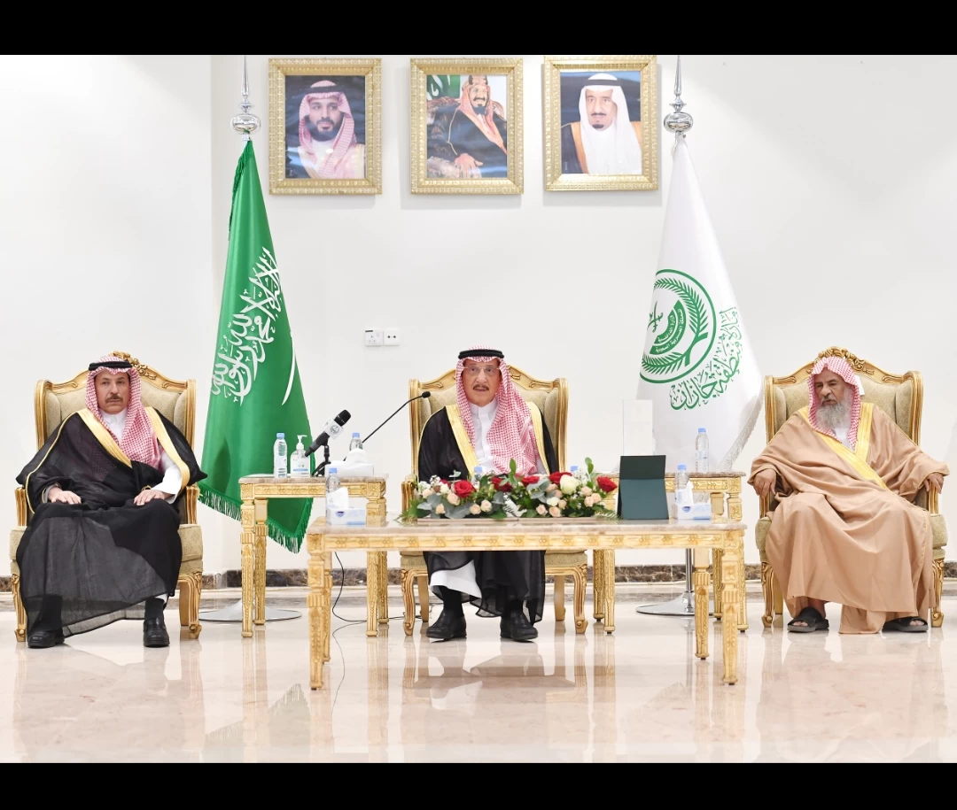 سمو أمير منطقة جازان يطلع على مشروعات الامانة وجهودها في معالجة التشوه البصري 