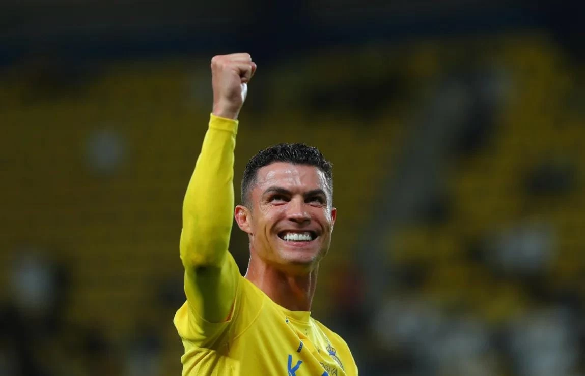 رونالدو يفاوض ناتشو وكاسيميرو من أجل الانضمام إلى النصر