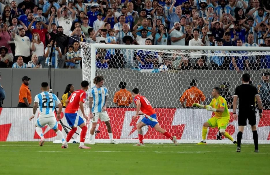 "لاوتارو" يصعد بالأرجنتين لدور الثمانية في كوبا أمريكا 2024