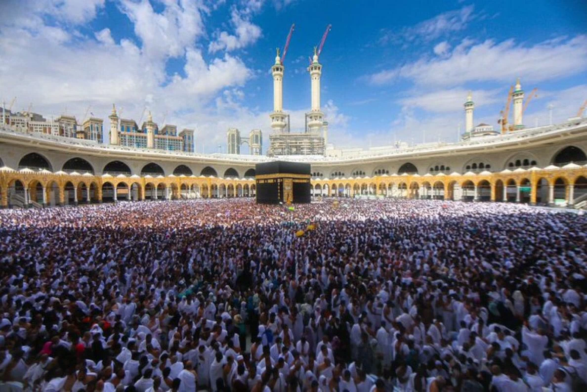 ابتداءً من اليوم تخصيص صحن المطاف و الدور الأرضي للمعتمرين
