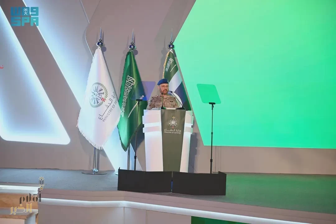 رئيس هيئة الأركان العامة يدشّن أعمال الملتقى الدولي الأول لضباط الصف القياديين
