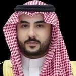 سمو وزير الدفاع يجتمع مع قادة وزارة الدفاع