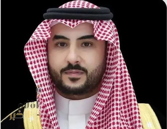 سمو وزير الدفاع يجتمع مع قادة وزارة الدفاع