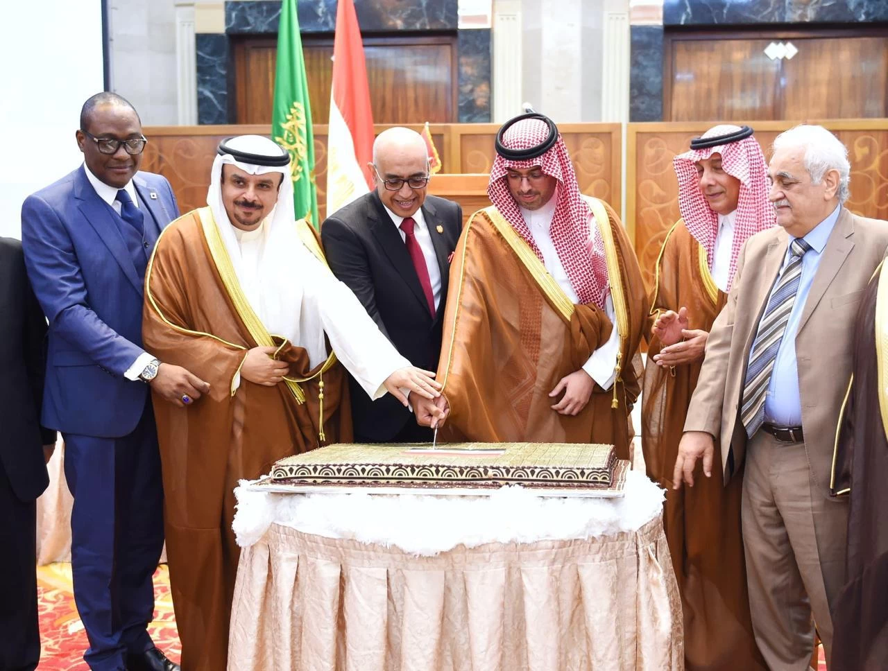 سفير المملكة لدى مصر يلتقي وزير الاستثمار والتجارة الخارجية المصري