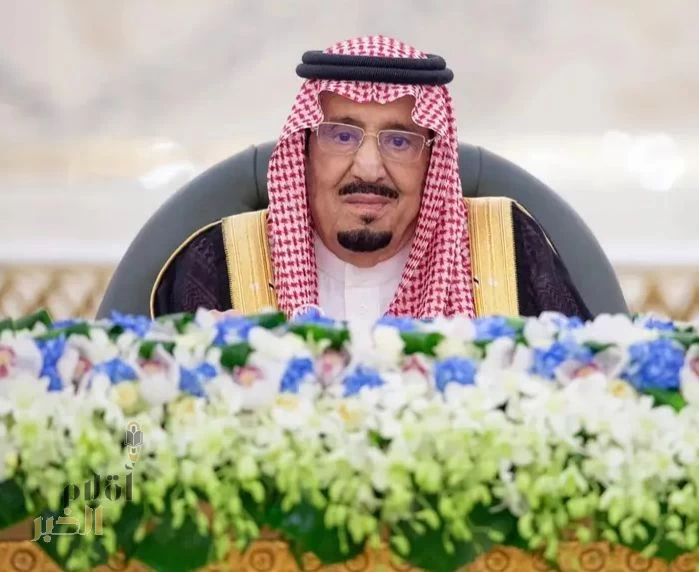 خادم الحرمين الشريفين يرأس جلسة مجلس الوزراء