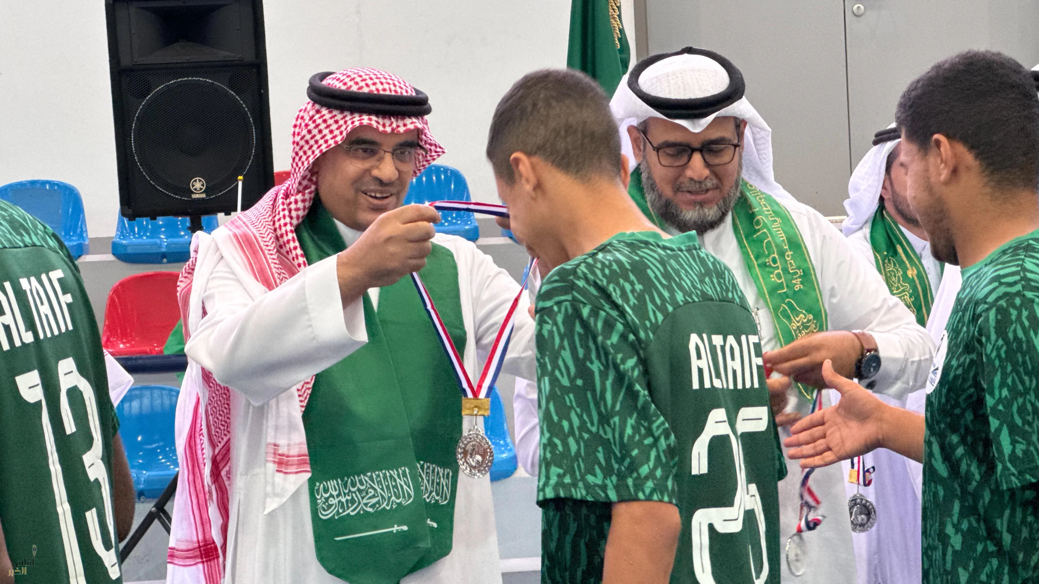 مدير تعليم الطائف يشهد ختام بطولتي منتخبات مكاتب التعليم ودوري المدارس 