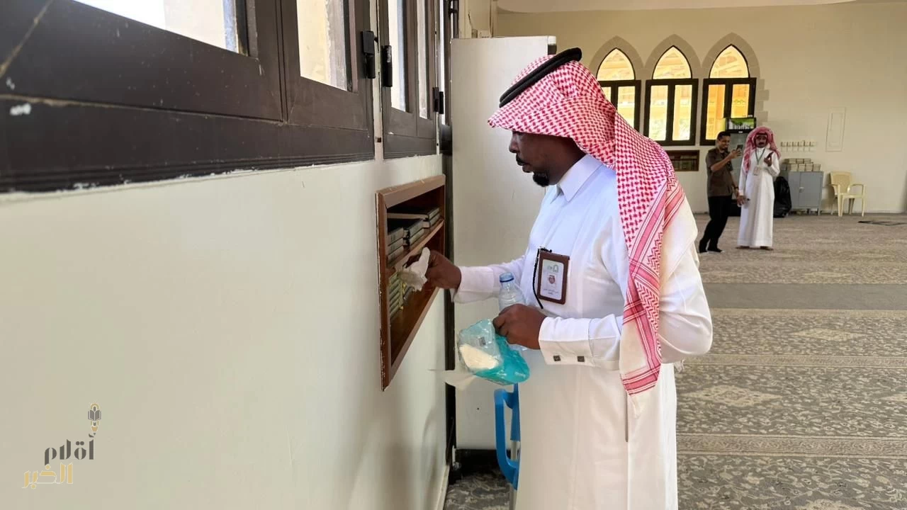 مبادرات تطوعية للعناية ببيوت الله ولسقيا المصلين تطلقها إسلامية جازان في أبي عريش والحرث