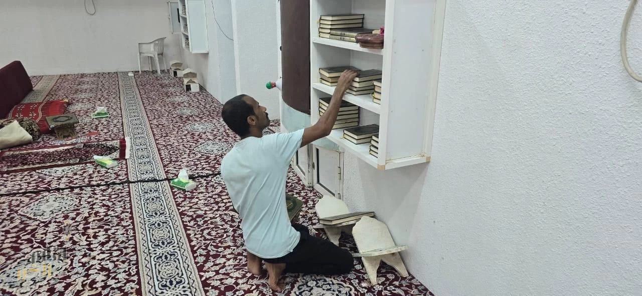 الشؤون الإسلامية في جازان تطلق مبادرة تطوعية لسحب المصاحب المهترئة من مساجد وجوامع محافظة الحُرث ودورها النسائية
