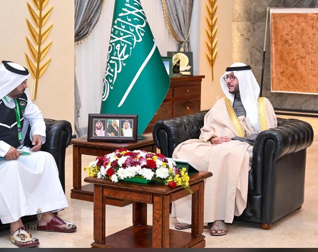 مُحافظ الطائف يستقبل رئيس وأعضاء جمعية ساعد للبحث والإنقاذ بالمُحَافظة   