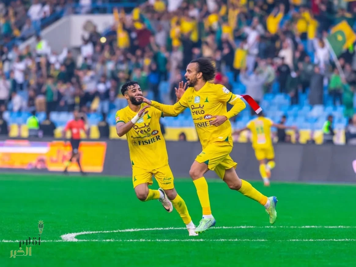 "الخليج يُبحر بثلاثية.. والعروبة يغرق في الجولة الـ15"