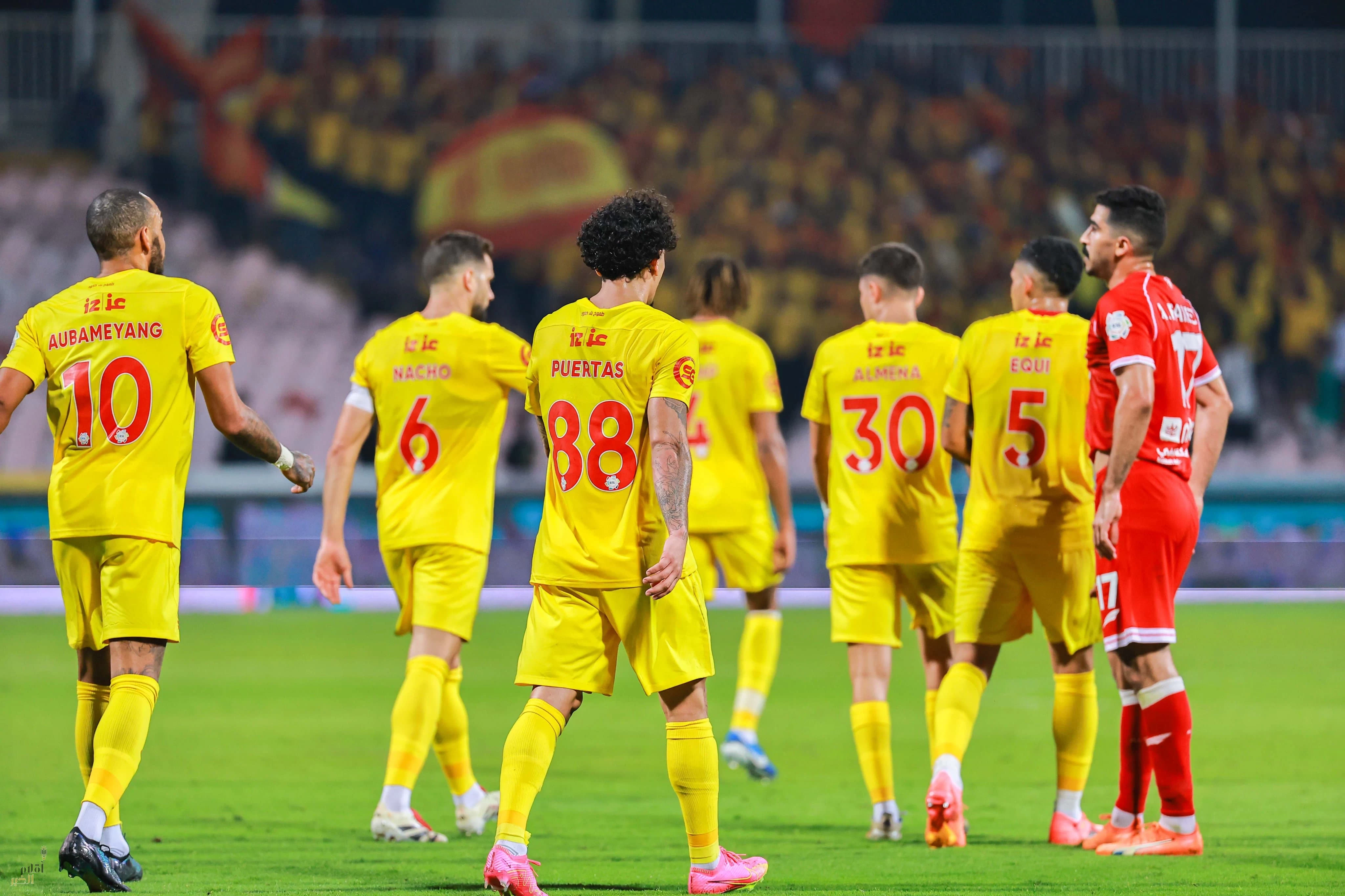 "القادسية.. ثلاثية الإبداع تعيد رسم ملامح المنافسة!"