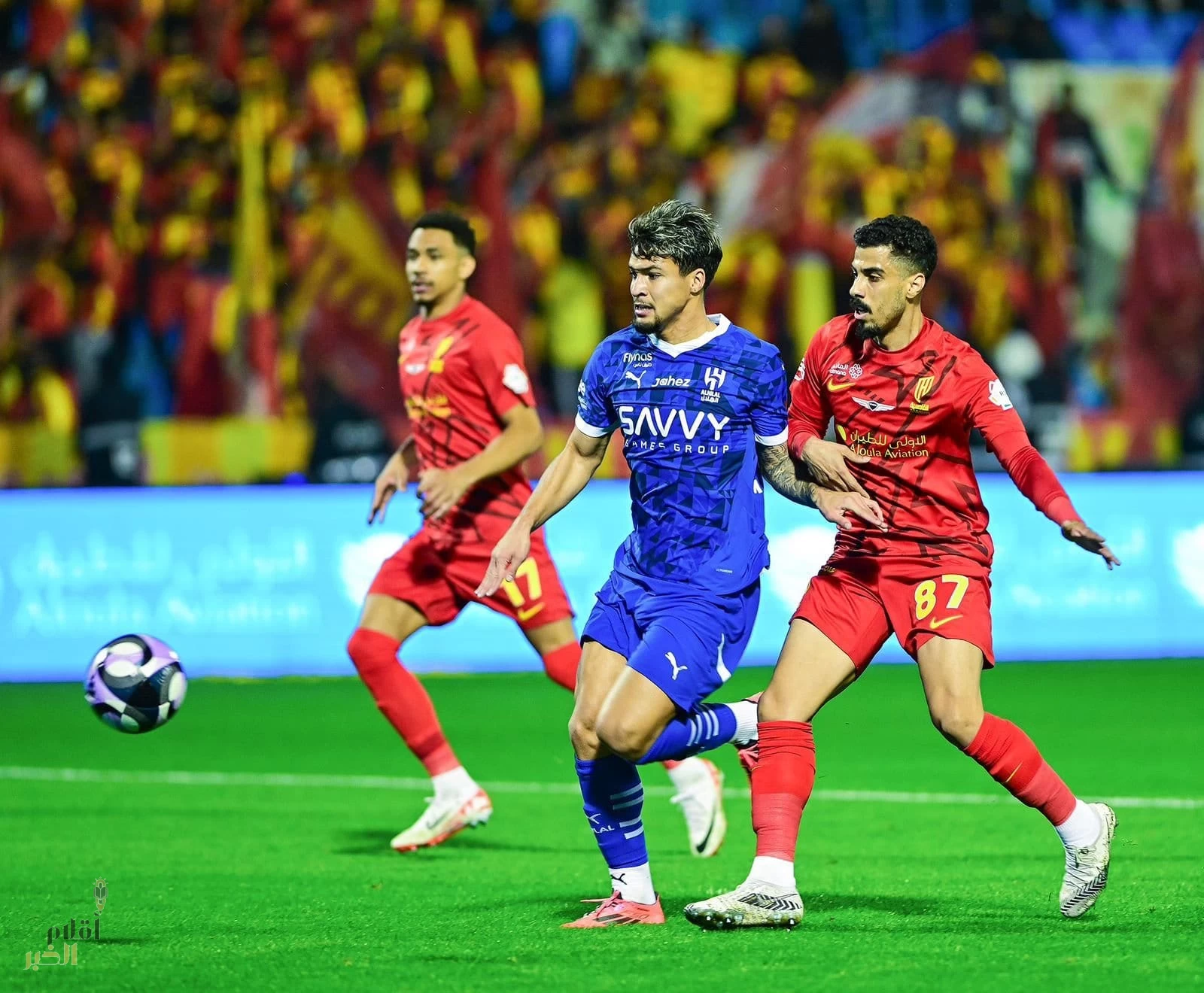 القادسية يُسقط الهلال بضربة قاتلة ويُشعل سباق القمة