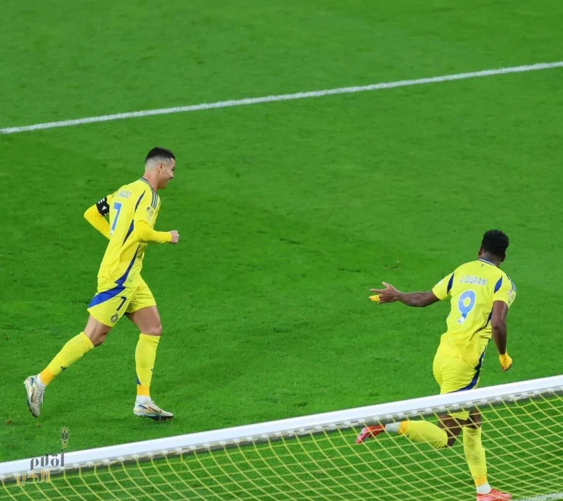 النصر يكتسح الفيحاء بثلاثية ويواصل مطاردة الصدارة