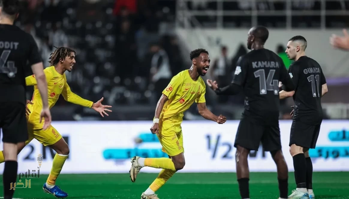 بعشرة لاعبين .. القادسية يقلب الطاولة على الشباب في الوقت القاتل 