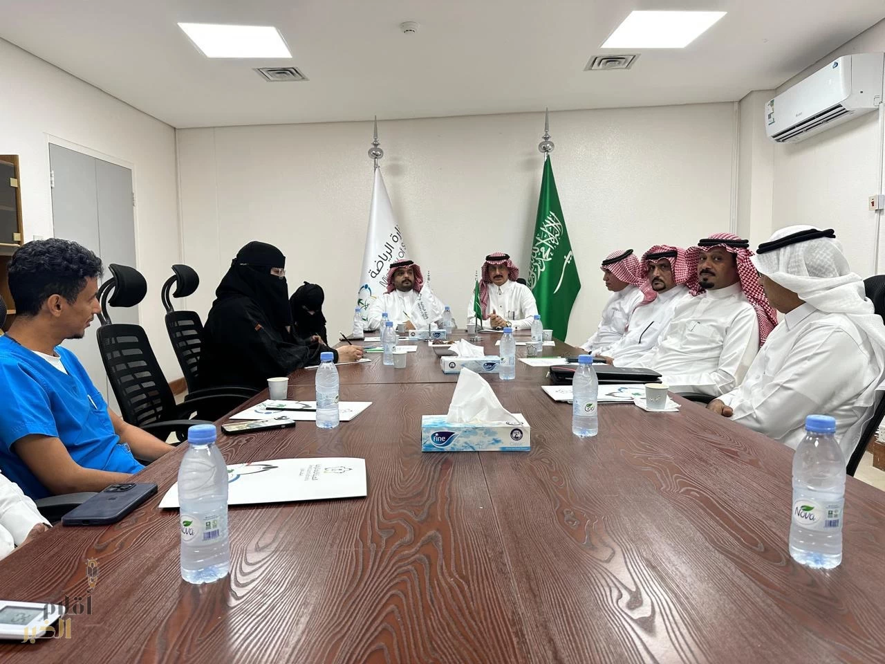 لجنة كرة القدم المُصَّغرة بمنطقة جازان تعقد اجتماعها التأسيسي، وتلتقي بمدير فرع وزارة الرياضة.