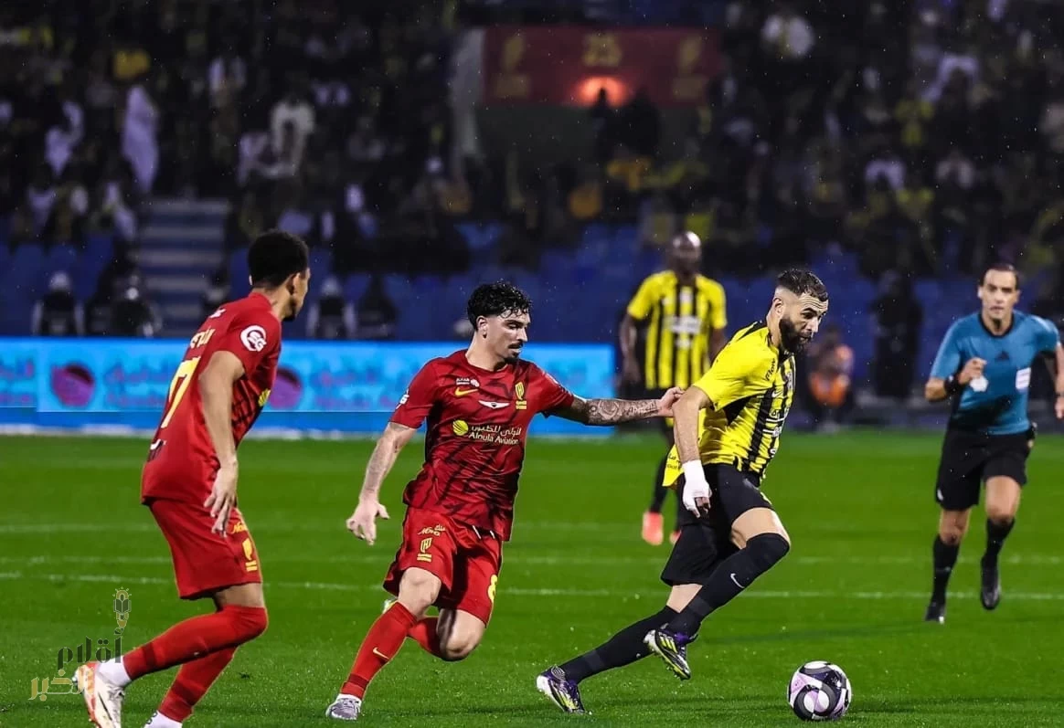 أهداف الوقت القاتل تحسم مواجهة القادسية والاتحاد 