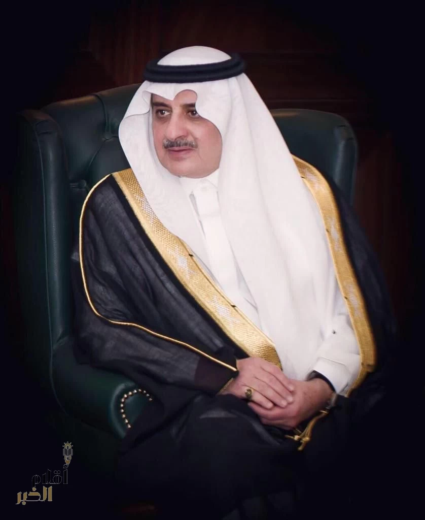 أمير تبوك : ذكرى يوم العلم مناسبة نستلهم فيها بكل فخر واعتزاز قيمة العلم الوطني ورمزيته ودلالاته الوطنية