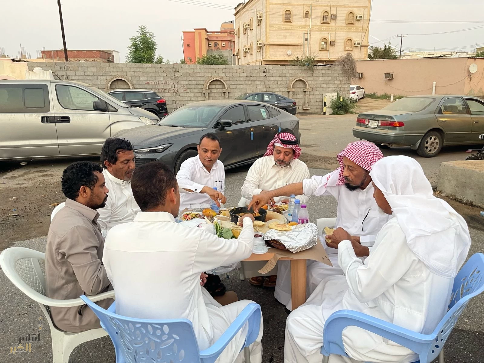 ‎أهالي قرية الطرشية يقيمون إفطار جماعي