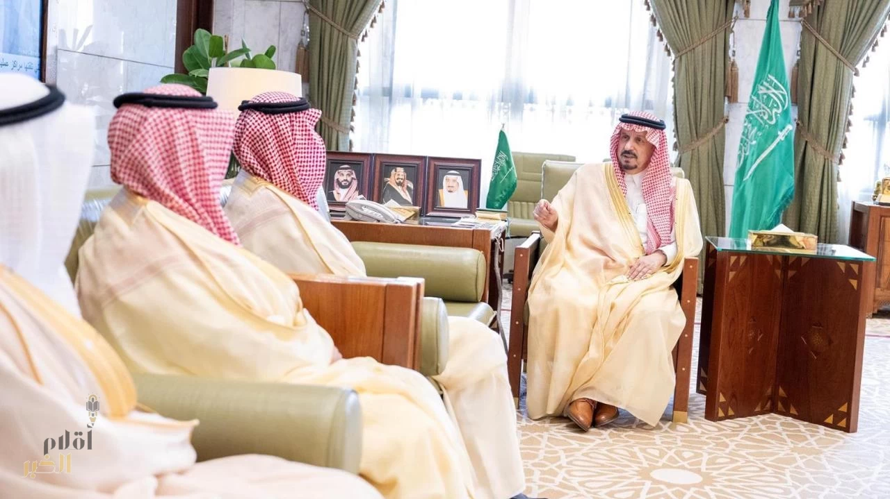 أمير الرياض يستقبل مُدير عام إدارة التعليم بالمنطقة 