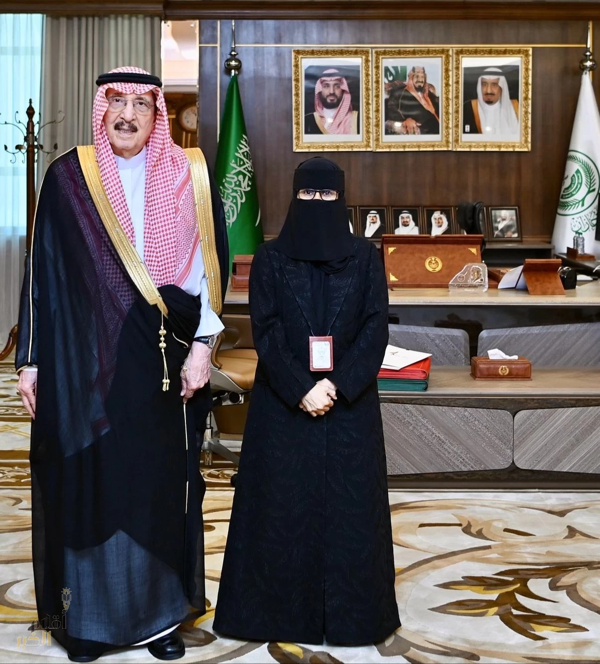 ‏سمو أمير منطقة ⁧‫جازان‬⁩ يستقبل سها دغريري بمناسبة فوزها بجائزة جازان‬⁩ للتفوق والإبداع