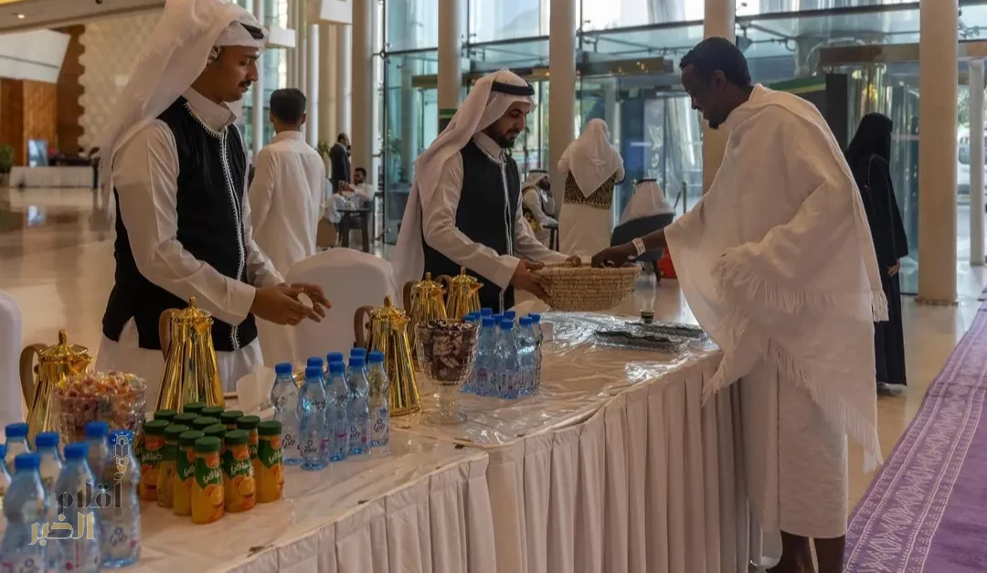 "القهوة السعودية" تستهوي ضيوف برنامج خادم الحرمين الشريفين بنكهتها الفريدة وأصالتها المتجذرة