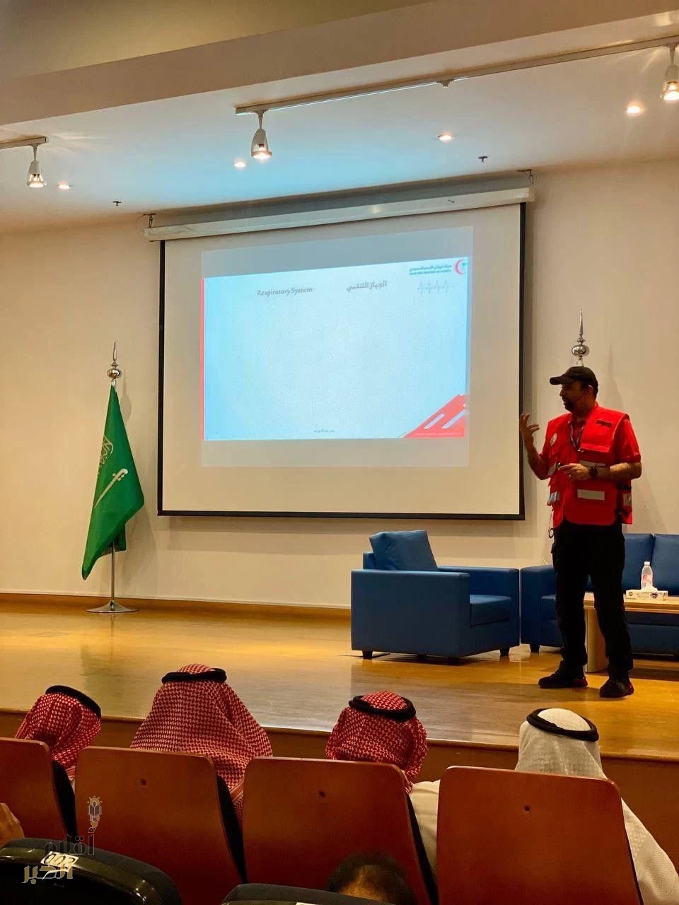 الهلال الأحمر يوسّع مشروع “معاذ” في مكة بتفعيل 52 منشأة وتدريب 1288 موظفاً
